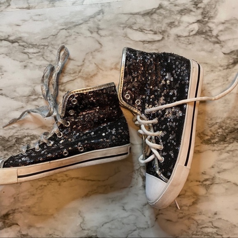 Girls Gotta Flurt Sparkle High Tops 3